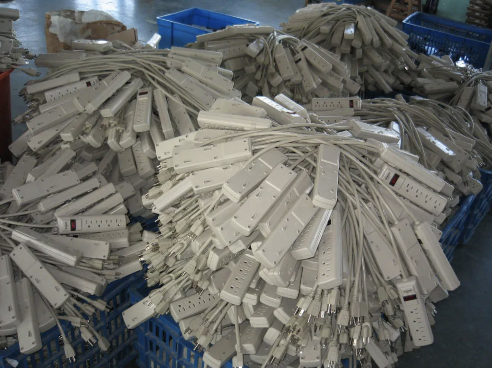 六位美国拖线板 六位美国拖线板