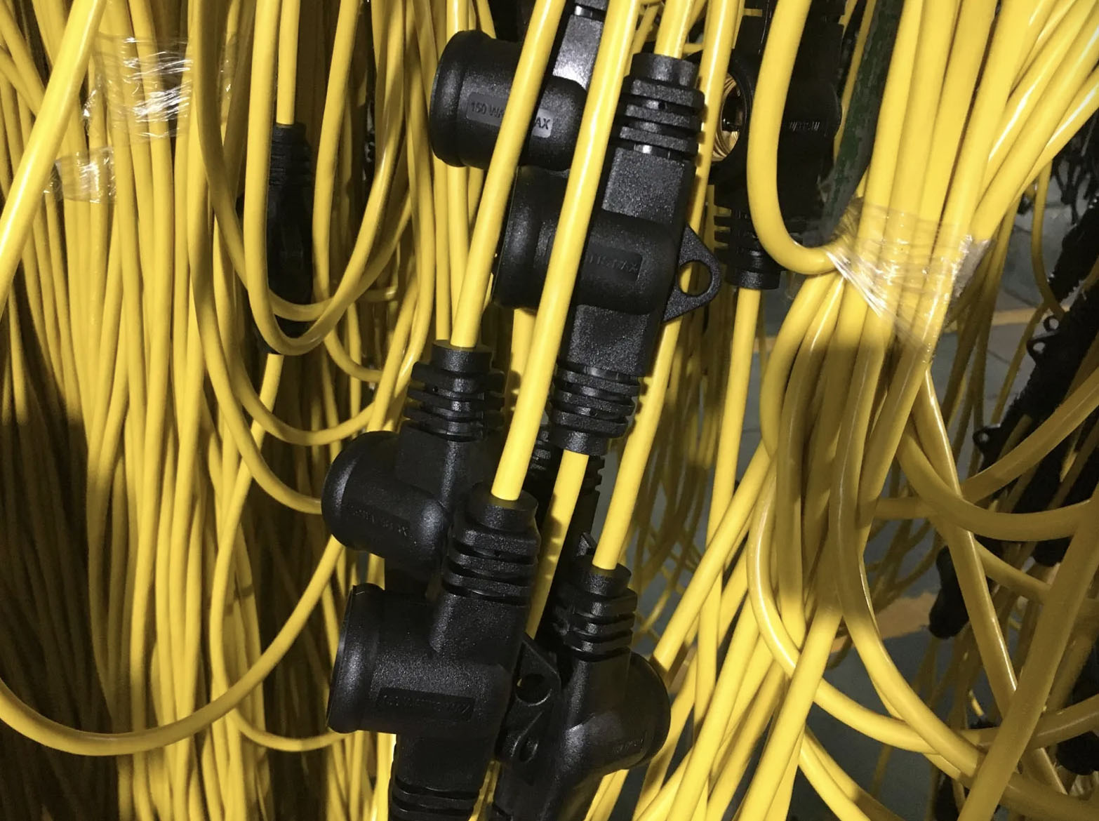 黄色灯串 黄色灯串