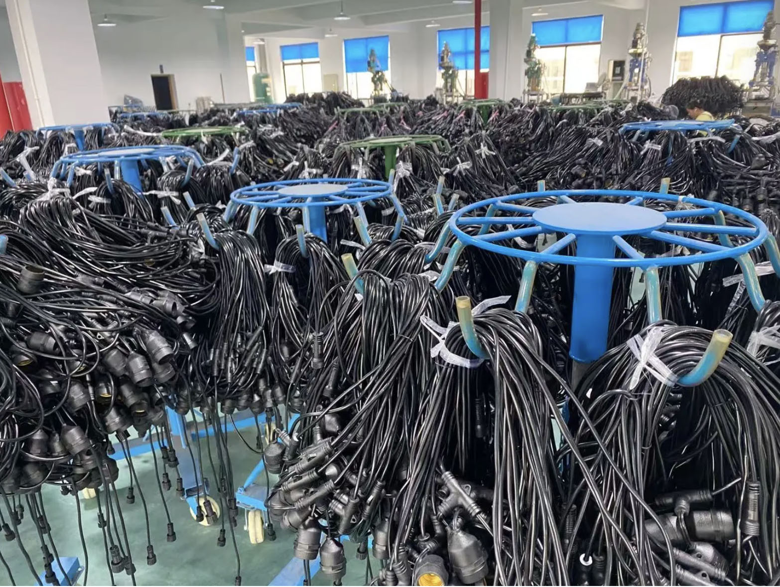 黑色灯头线 黑色灯头线