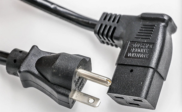 NEMA5-15P配IEC 60320 C19电源线 NEMA5-15P配IEC 60320 C19电源线
