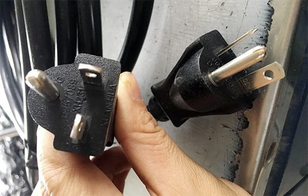 NEMA5-20P AC电源线插头 NEMA5-20P AC电源线插头