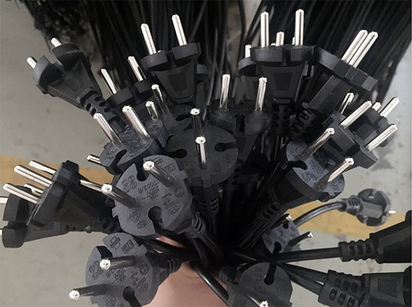 CEE7/17插头电源线 CEE7/17插头电源线