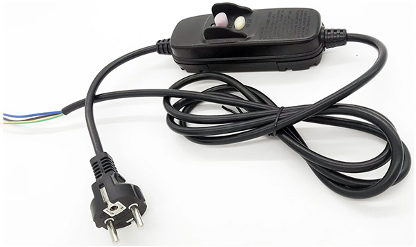 欧洲CEE7/7直插电源线带漏电保护器 欧洲CEE7/7直插电源线带漏电保护器