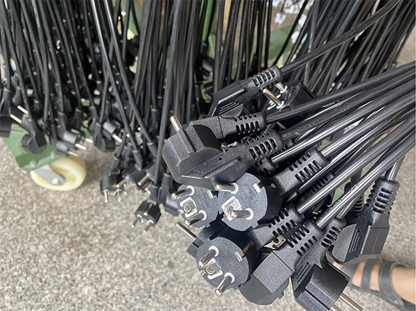 欧洲直角Schuko插头CE AC电源线 欧洲直角Schuko插头CE AC电源线