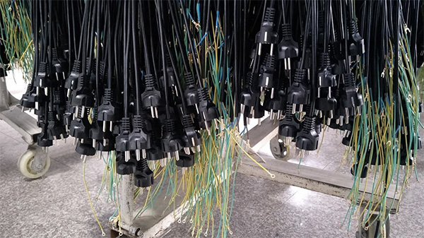 欧洲三芯16A电源线尾部处理方式 欧洲三芯16A电源线尾部处理方式