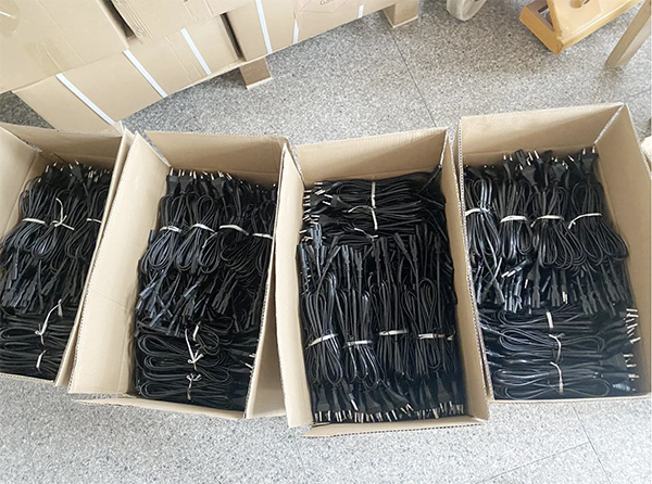 欧洲插头配IEC 60320 C7电源线出口包装 欧洲插头配IEC 60320 C7电源线出口包装