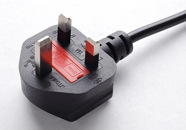 UK电源线带13A保险丝 UK电源线带13A保险丝