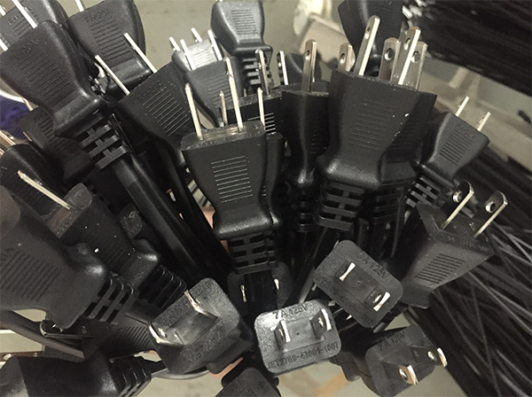 日本JIS 8303 15A插头电源线 日本JIS 8303 15A插头电源线