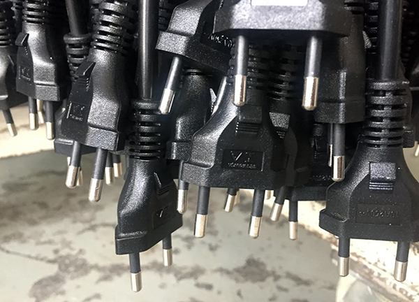 2芯巴西电源线 2芯巴西电源线