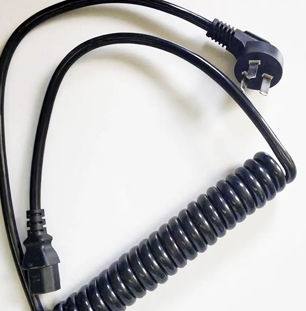 中国/国标弹簧线配IEC 60320 C13 中国/国标弹簧线配IEC 60320 C13