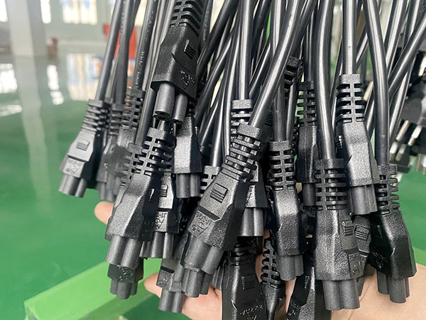 IEC 60320 C5连接器 IEC 60320 C5连接器