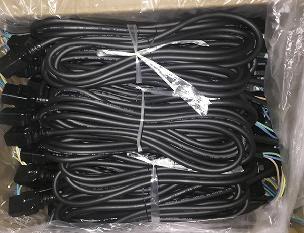IEC 60320 C19电源线 IEC 60320 C19电源线