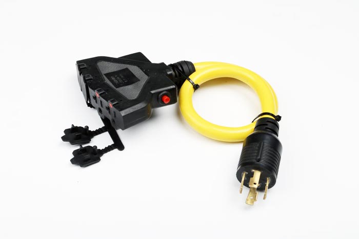 L14-30P自锁插头配四位含过载保护器NEMA5-20R插座