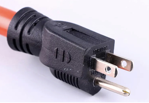 NEMA 5-15P插头 NEMA 5-15P插头