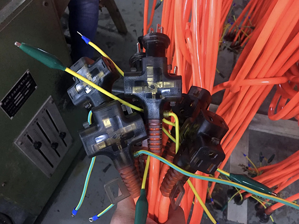 日本三芯三位插座延长线 日本三芯三位插座延长线